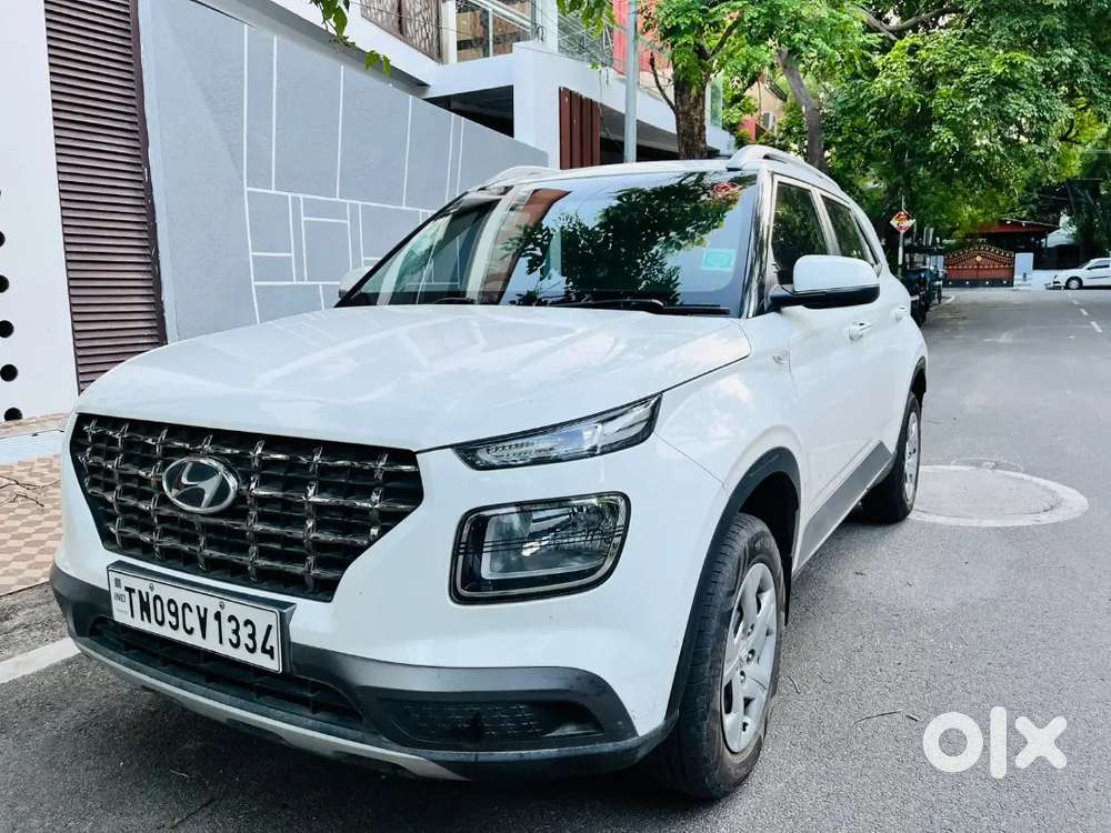 Hyundai Venue 2020 Petrol Good Condition