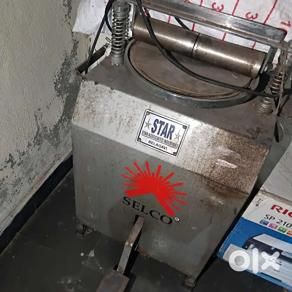 Roti maker machine