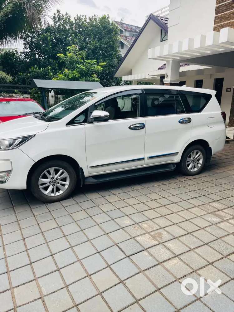 Toyota Innova Crysta 2018 Diesel Well Maintained