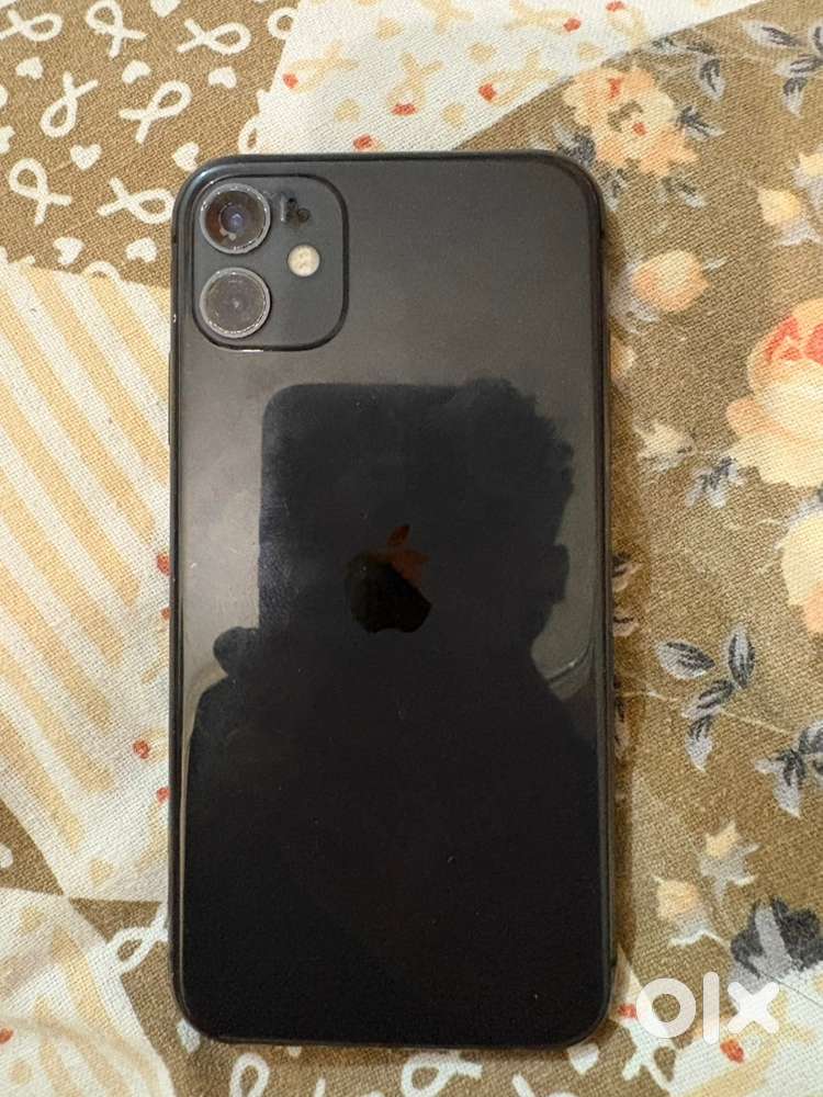 I phone 11 128 gb Black ( sell or exchange )
