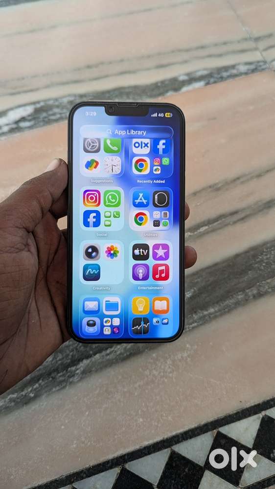 I phone 13 mint condition under warranty hai 128gb battry health 86