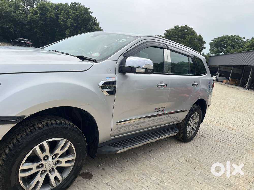 Ford Endeavour 3.2 Titanium At 4x4, 2017, Diesel