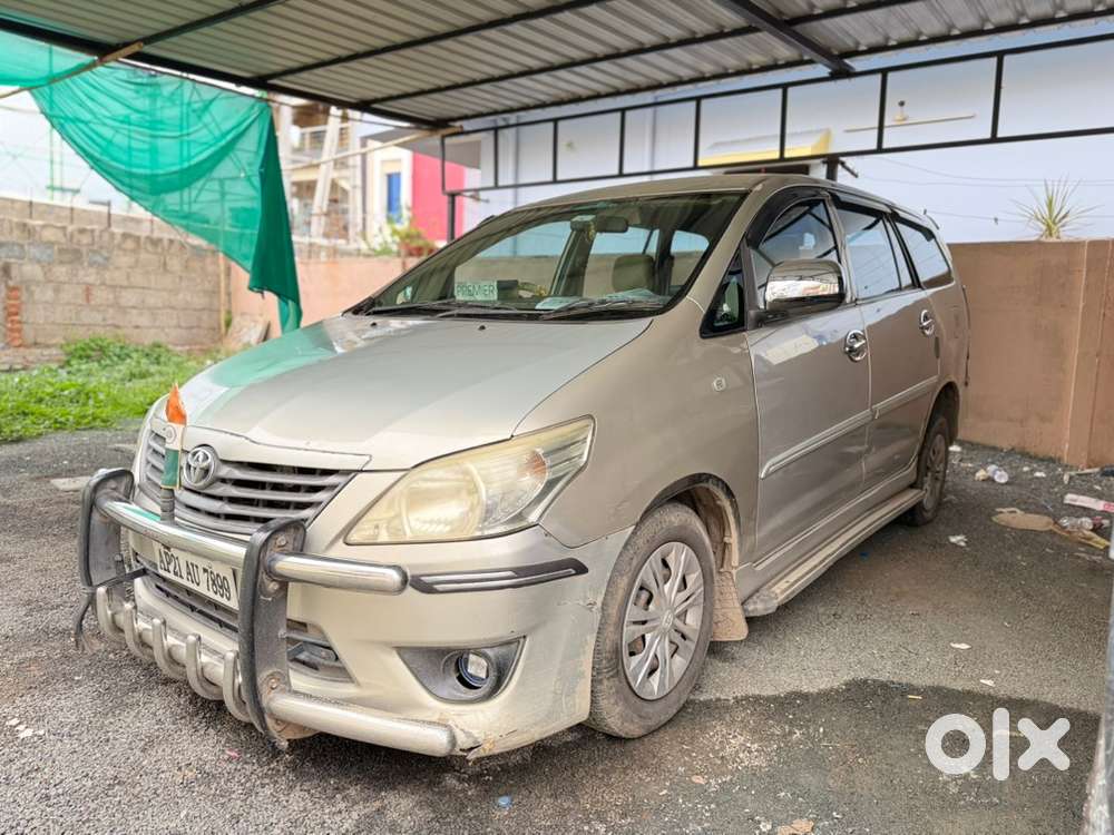 Toyota Innova Diesel 2014