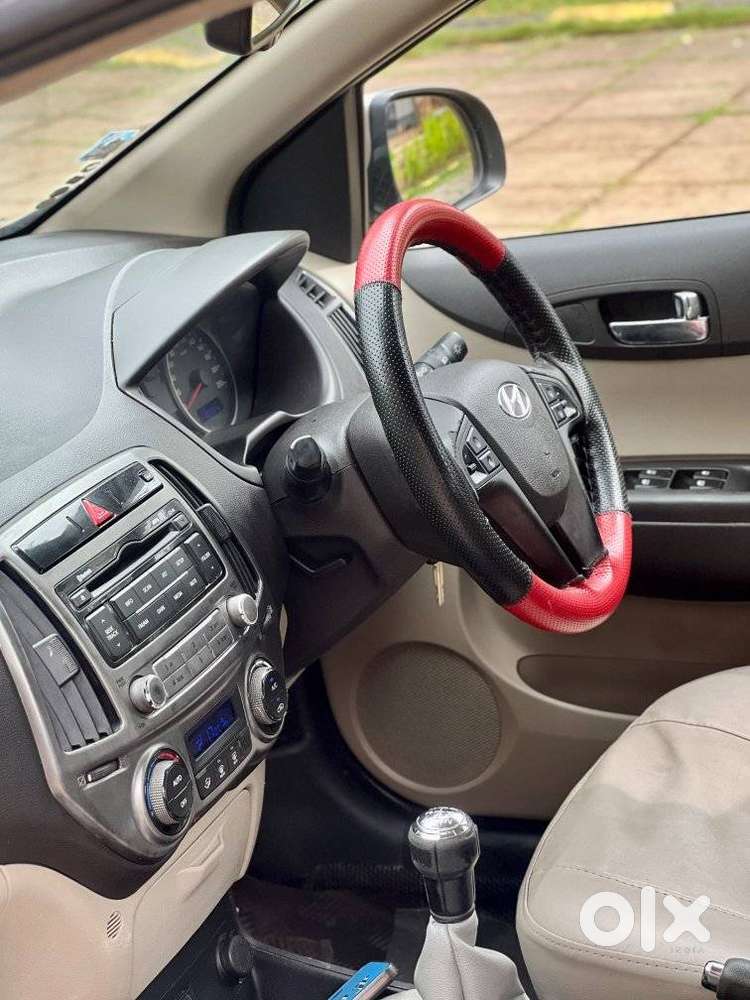 Hyundai I20 Sportz 1.2 Bs-iv, 2013, Petrol