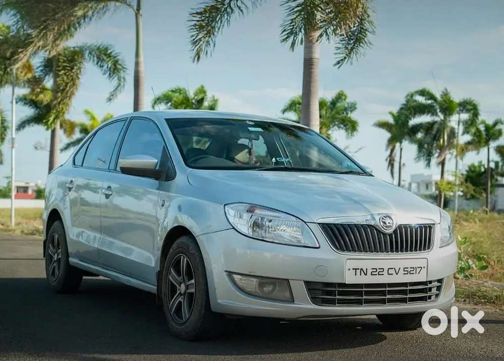 Skoda Rapid 1.6 Active 2012 Diesel With Km Driven