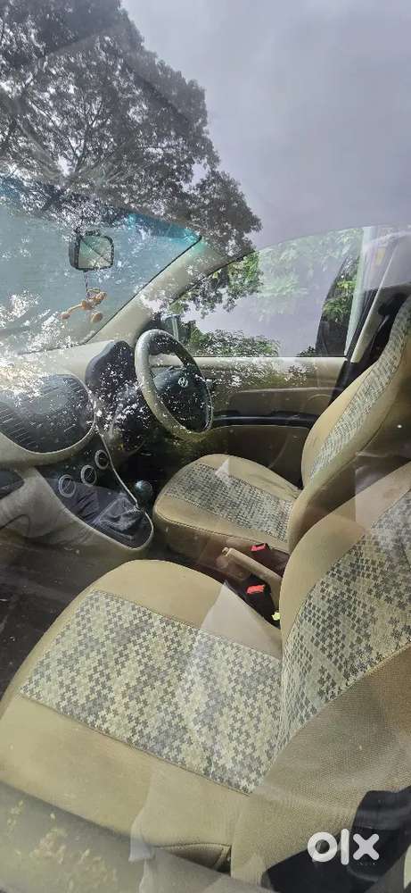 Hyundai I10 1.2 Sportz 2010