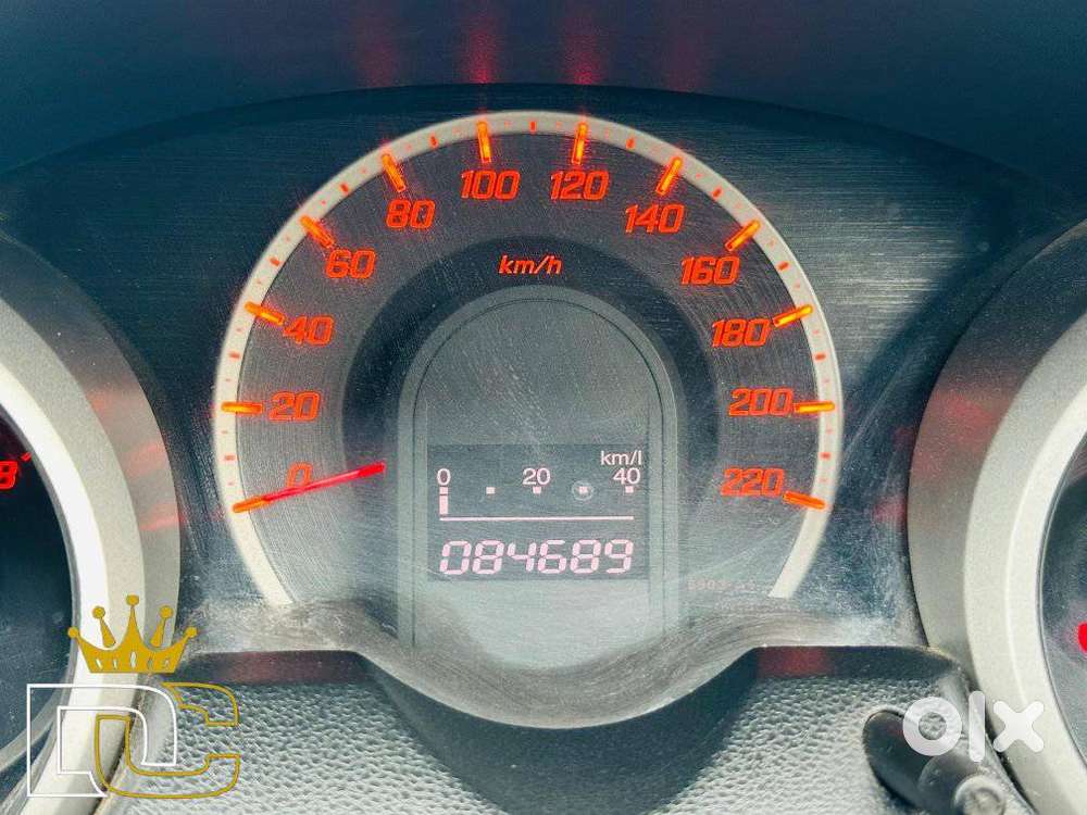 Honda Jazz V Mt Privilege, 2010, Petrol