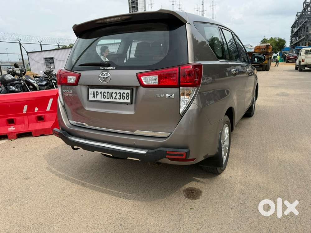 Toyota Innova Crysta 2016 Model Diesel
