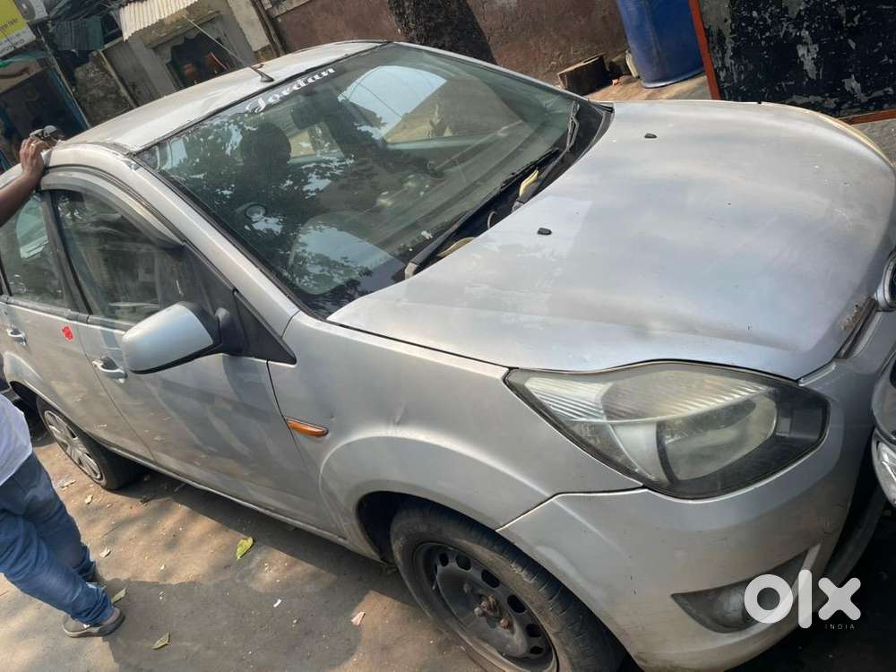 Ford Figo 2010 Cng & Hybrids 86586 Km Driven