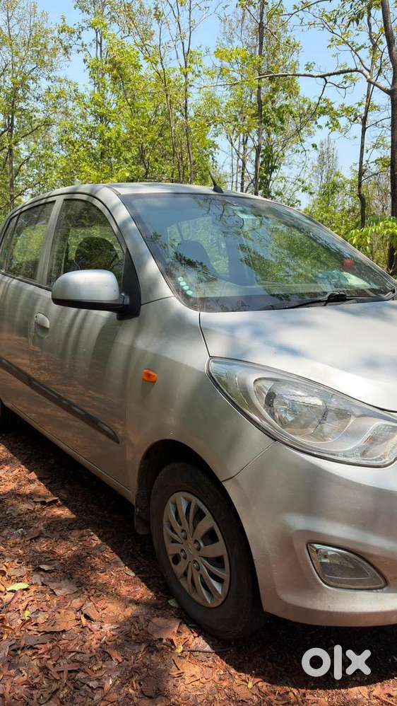 Hyundai Manual Petrol 2016