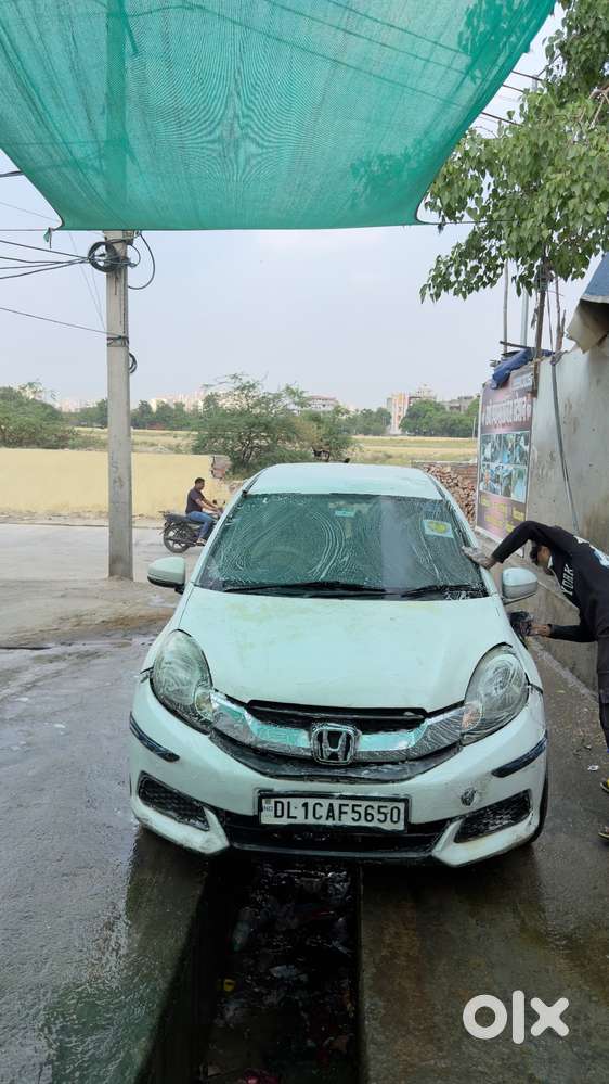 Honda Mobilio 2016 Cng & Hybrids 121000 Km Driven