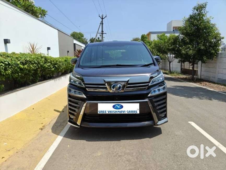 Toyota Vellfire 2.5 Executive Lounge, 2021, Petrol