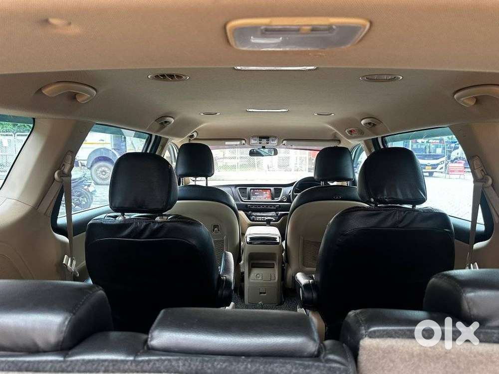 Kia Carnival Premium, 2021, Diesel