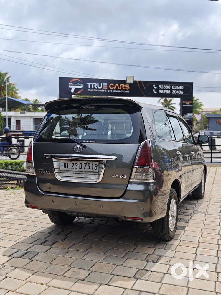 Toyota Innova 2.5 V 7 Str, 2011, Diesel