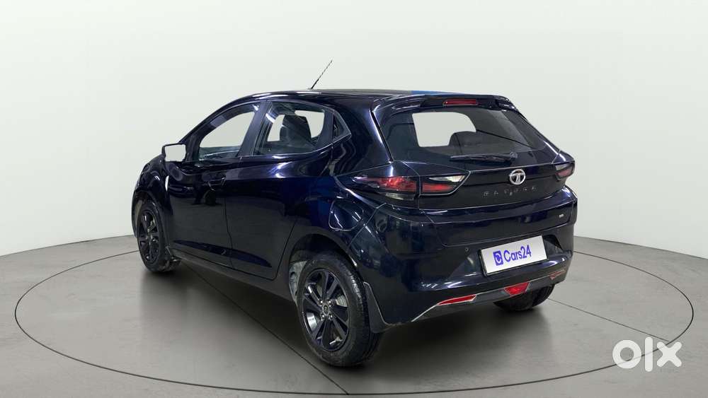Tata Altroz 1.2 Xza Plus Dark Edition Dct, 2022, Petrol