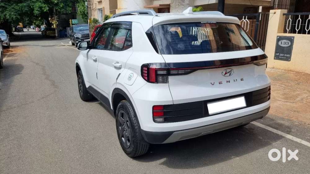 Hyundai Venue 1.2 S (o), 2025, Petrol
