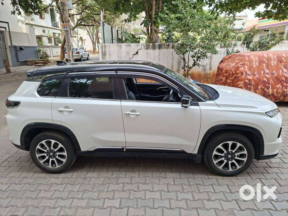 Maruti Suzuki Grand Vitara 1.5 Alpha Plus Dual Tone Intelligent Hybr..