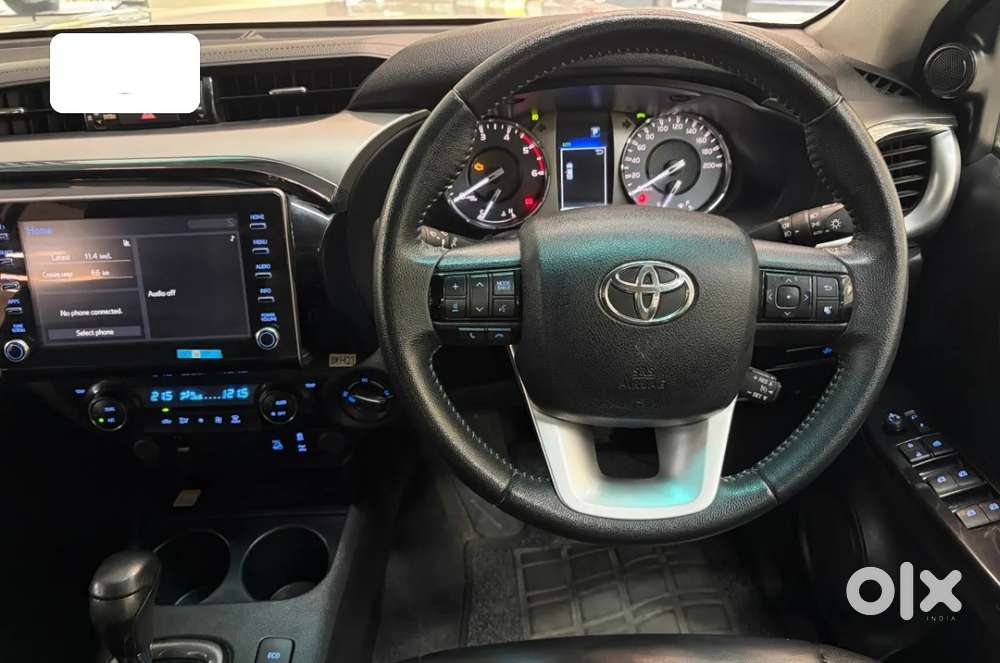 Toyota Hilux 2.8 High 4x4 Mt, 2023, Diesel
