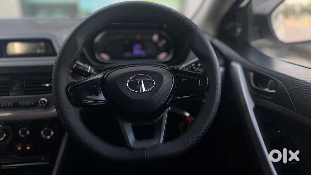 Tata Nexon 1.5 Revotorq Xm (s), 2021, Petrol