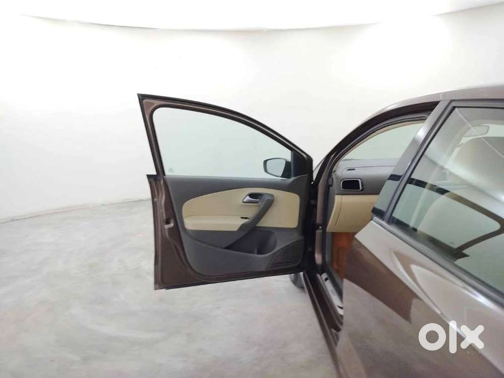 Well Maintained 2016 Volkswagen Vento 1.5l Highline Diesel Automatic