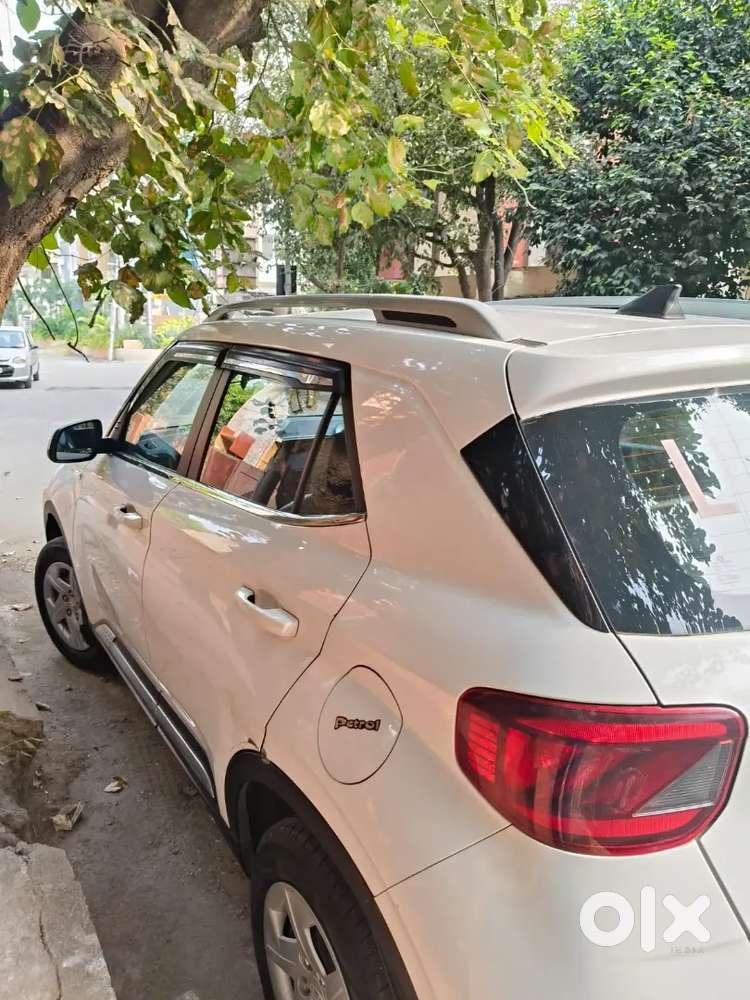 Hyundai Venue 2020 Petrol Automatic