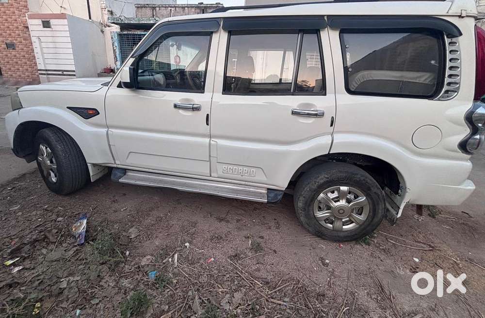 Mahindra Scorpio 2015 Diesel Well Maintained