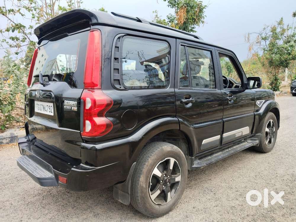 Mahindra Scorpio Classic 2.2 S 11 Mt 7 Str, 2024, Diesel