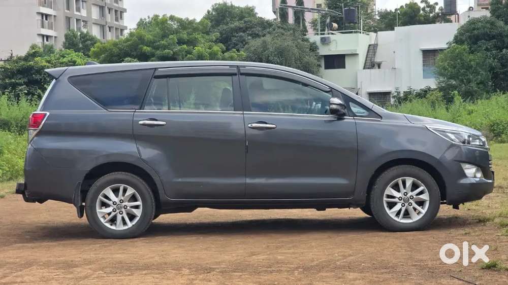 Innova Crysta 2.4 V With Showroom Record