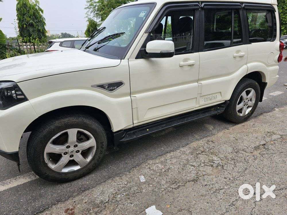 Mahindra Scorpio Classic 2.2 S 11 Mt 7 Str, 2018, Diesel