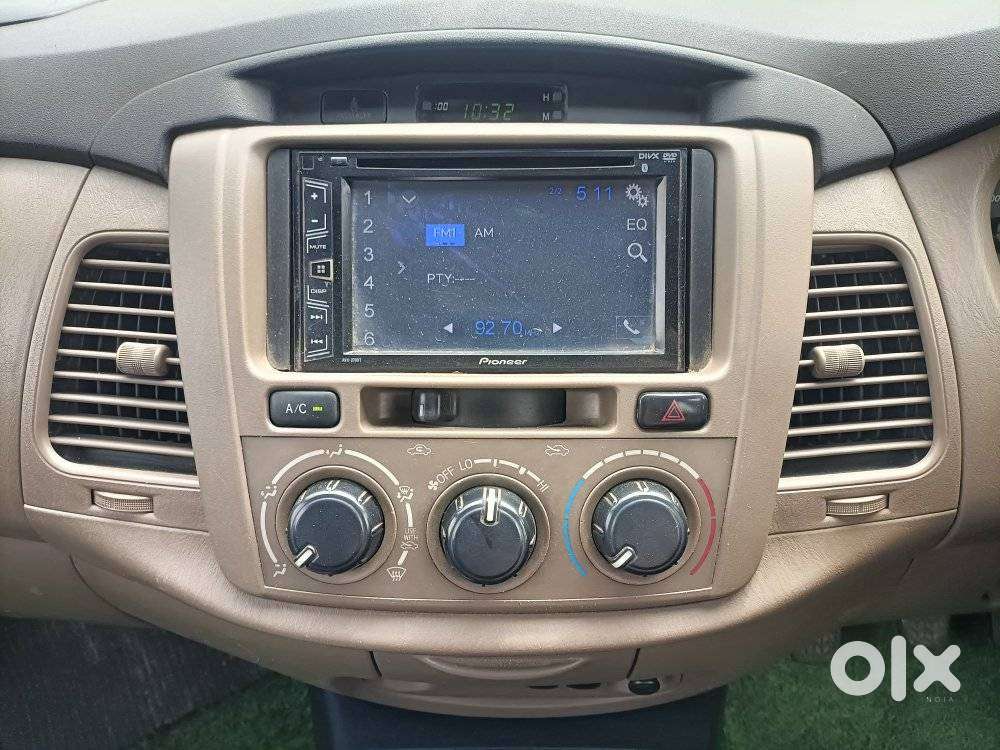 Toyota Innova 2.5 G (diesel) 8 Seater, 2015, Diesel