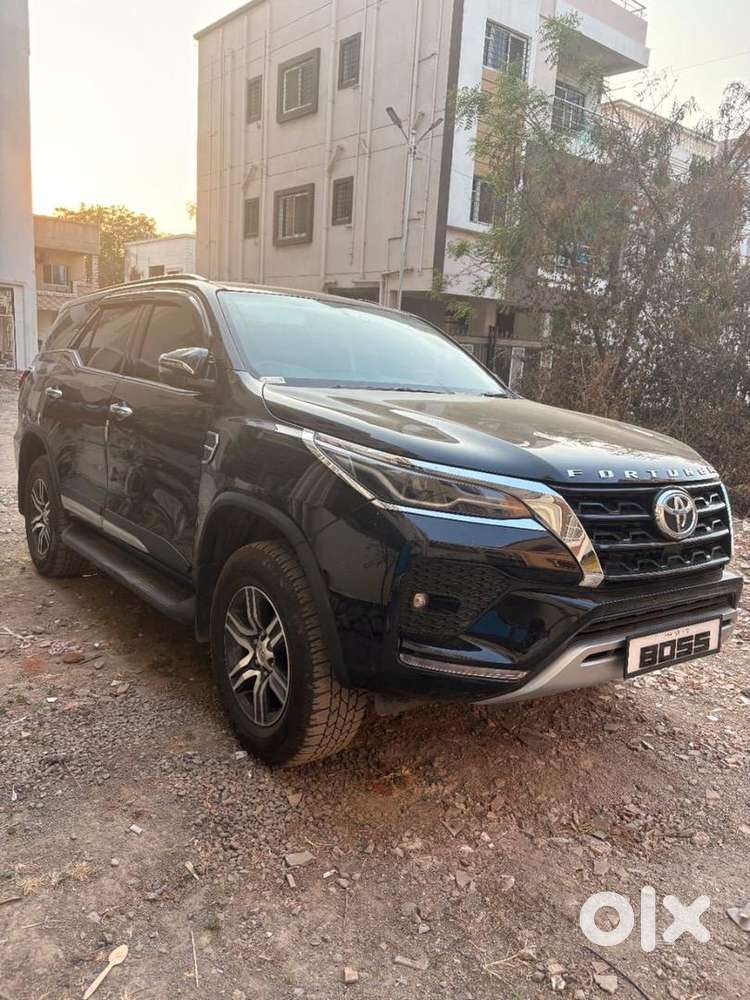 Toyota Fortuner 2025 Diesel 15500 Km Driven
