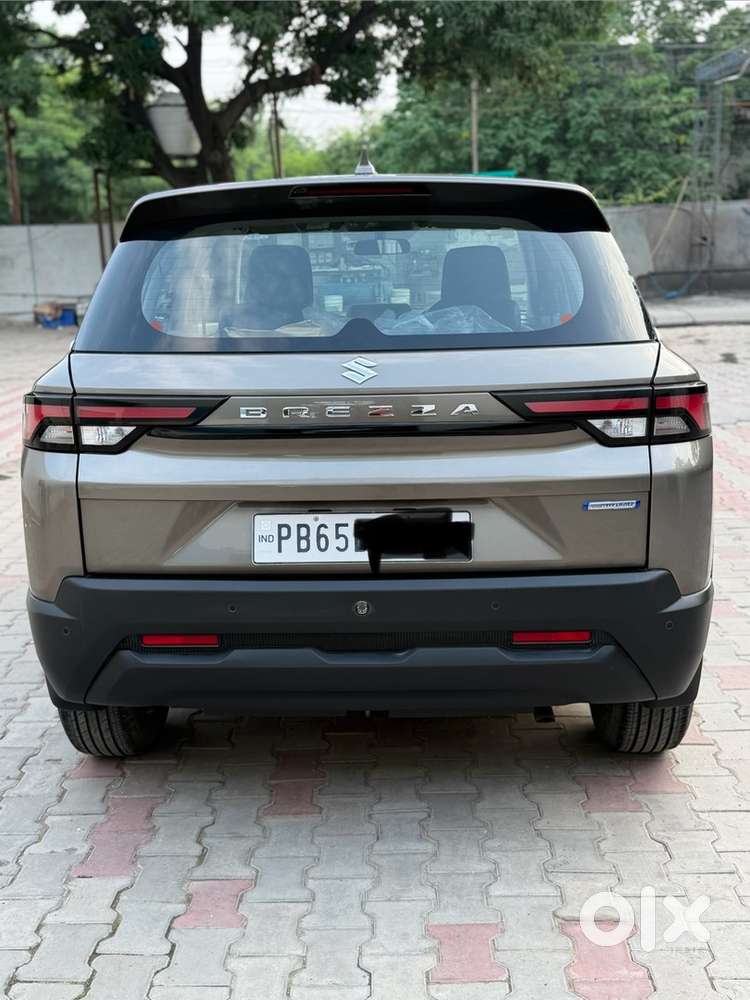 Maruti Suzuki Brezza Petrol Manual 2022