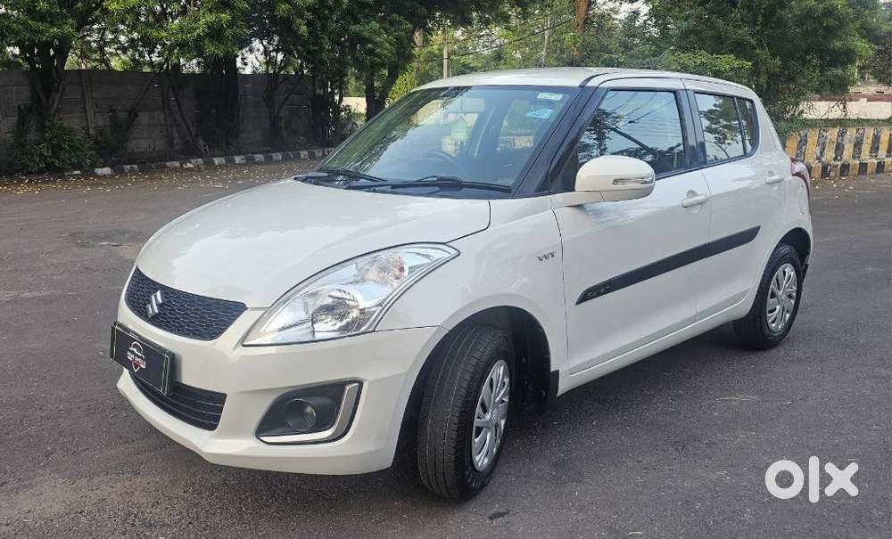 Maruti Suzuki Swift Vxi 1.2 Abs Bs-iv, 2017, Petrol