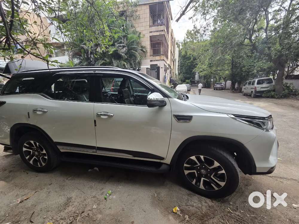 Toyota Fortuner Legender 2023 Diesel Automatic