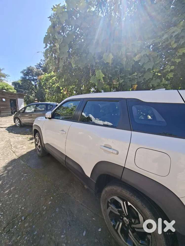 Maruti Suzuki Brezza Lxi 2023