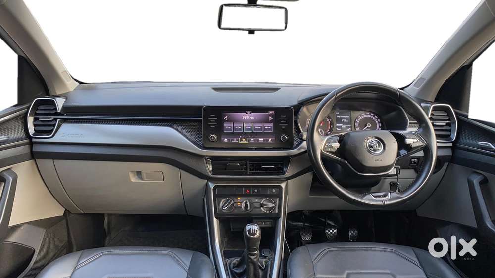 Skoda Kushaq 1.0 Tsi Ambition, 2022, Petrol