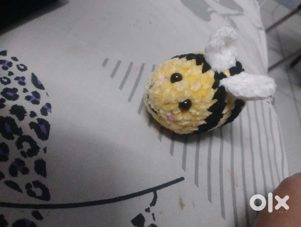 Handmade woolen honeybee