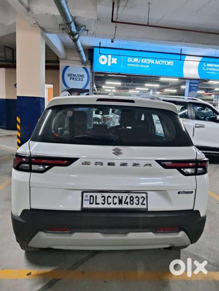 Maruti Suzuki Brezza 1.5 Zxi At Smart Hybrid, 2022, Petrol
