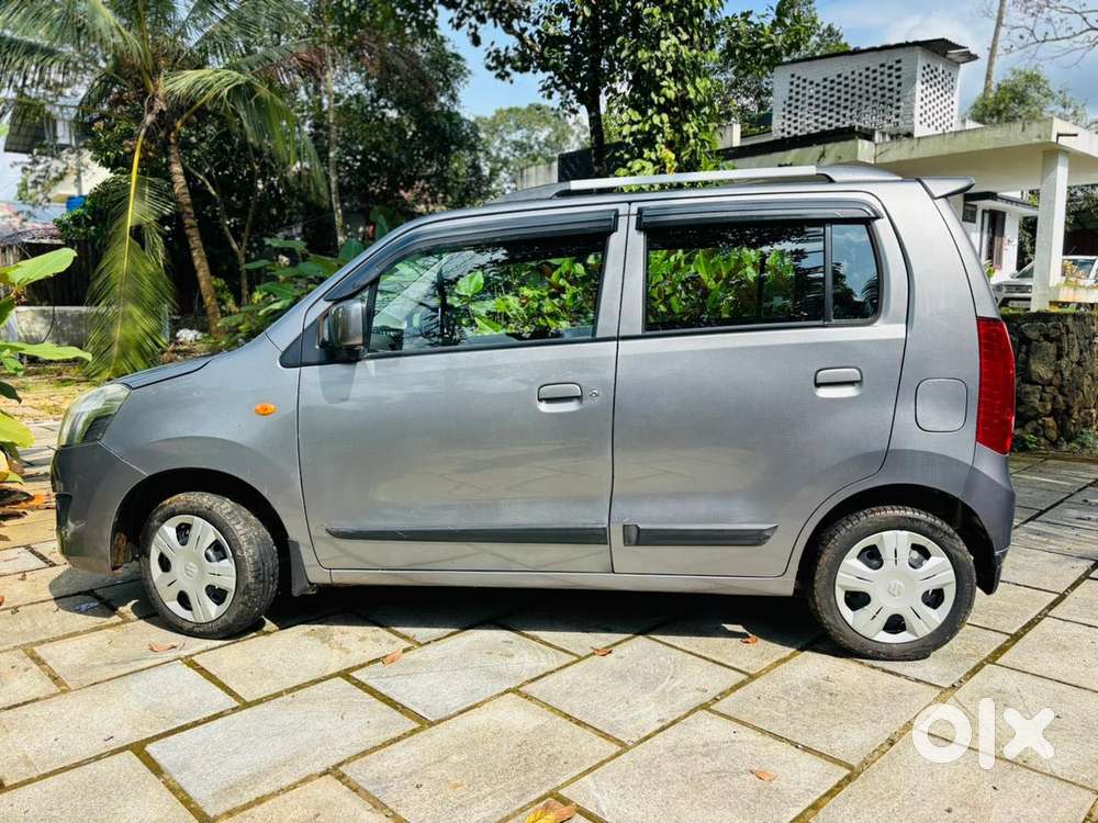 Maruti Suzuki Wagon R Vxi Amt, 2017, Petrol
