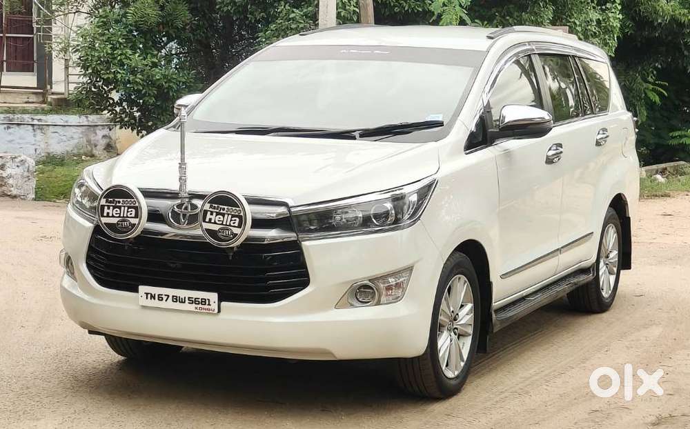 Toyota Innova Crysta 2.8z Automatic, 2019