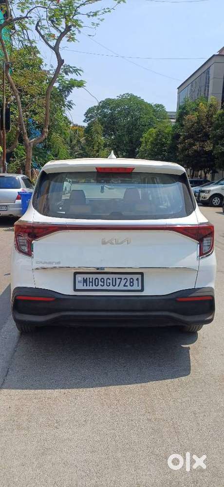 Kia Carens G 1.5 6mt Premium (o) 7-seater, 2025, Diesel