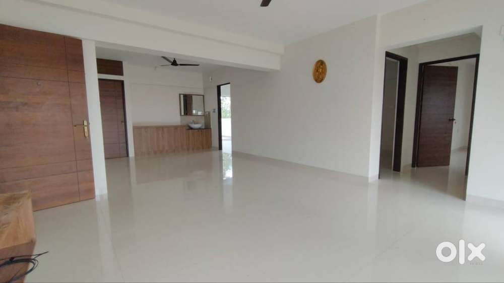 3 BHK NEW FLAT IN AMBALAMUKKU 40000
