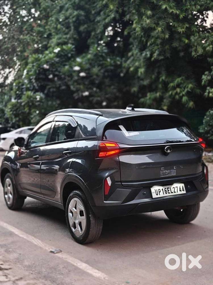Tata Nexon Smart Plus S 1.2 Revotron Petrol 5 Mt, 2024, Petrol