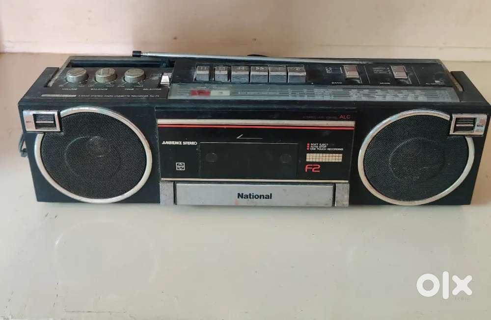 Vintage Radio Casette Players