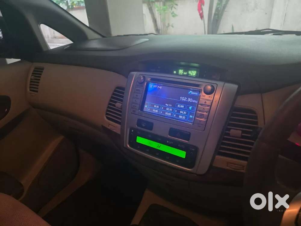 Toyota Innova 2.5 Vx 7 Seater Bs Iv, 2013, Diesel