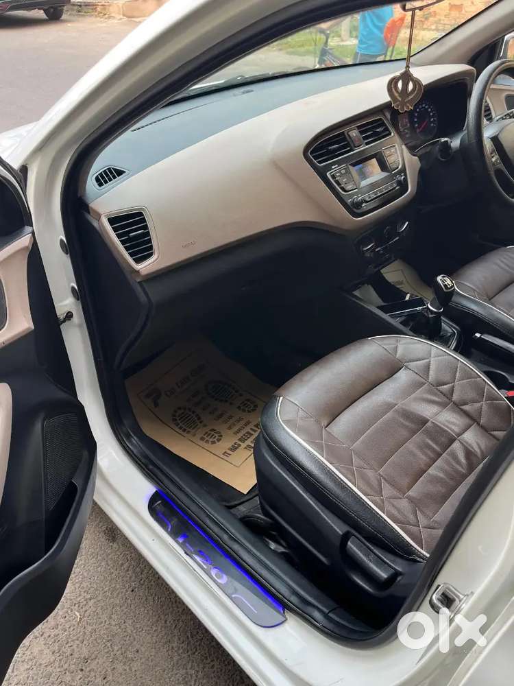 Hyundai I20 Elite 2020 Diesel Well Maintained