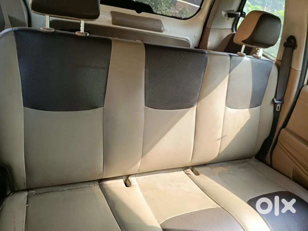 Mahindra Tuv 300 2017 Variant