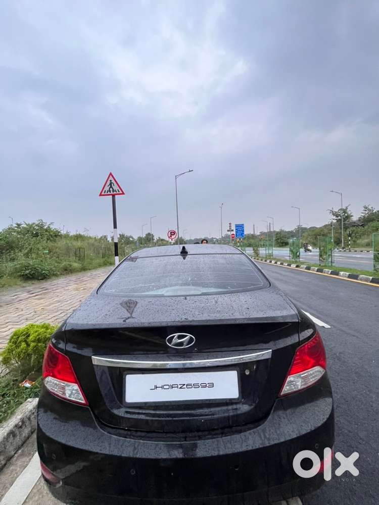 Hyundai Verna Modifed First Owner Black Colour