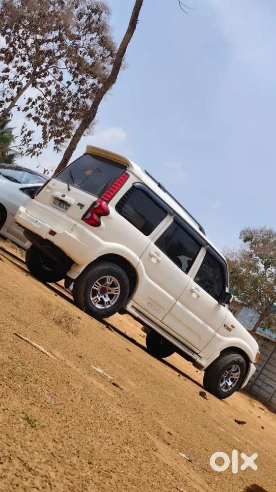 Mahindra Scorpio Classic 2012 Diesel Manual