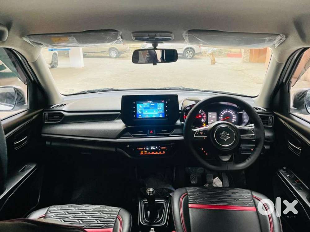 Maruti Suzuki Swift Vxi + Manual, 2025, Petrol